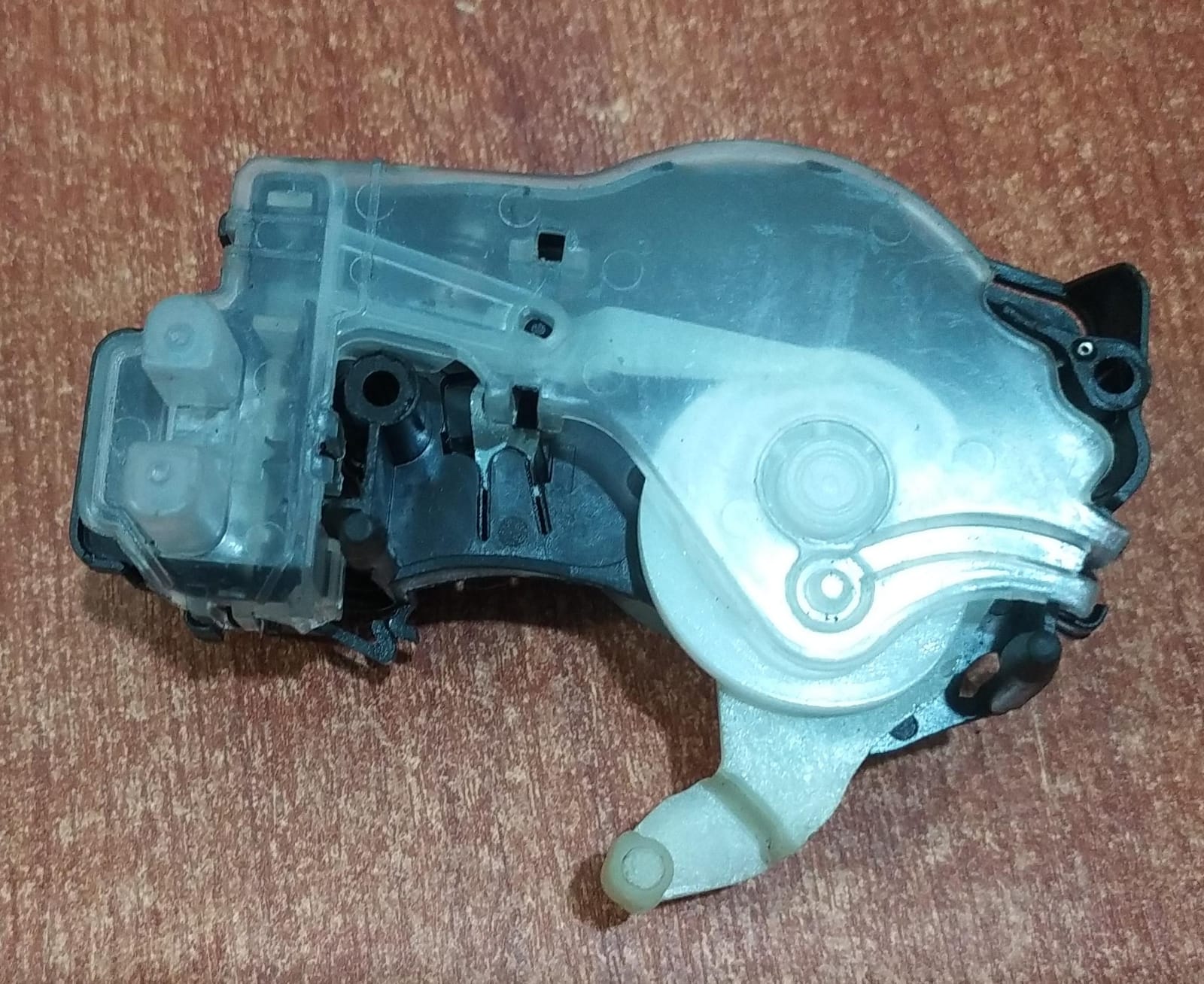 Motor sincrónico / actuador de cambio 49TYZ‑E120A1 / KT‑1550867_rev011 – 120V 60Hz – usado - Image 2