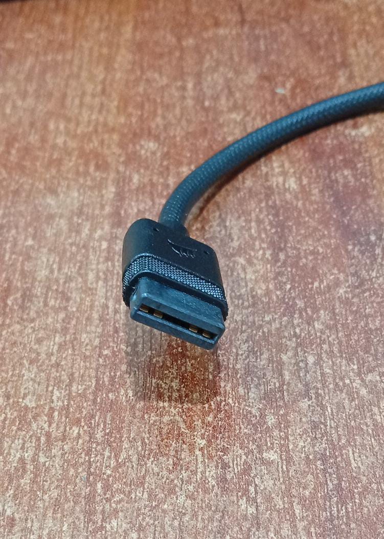 Cable Corsair iCUE LINK Extensión 200 mm – 2 × conectores delgados 90° - Image 5