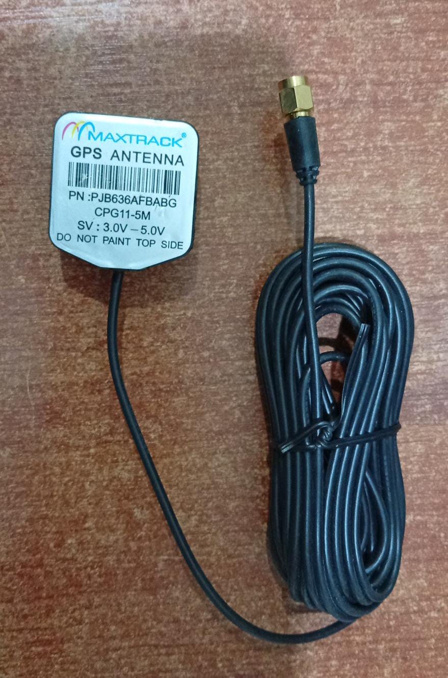 Antena GPS Seminueva MAXTRACK / PROFESSOR CPG11‑5M (P/N PJB636AFBABG) 3.0‑5.0V