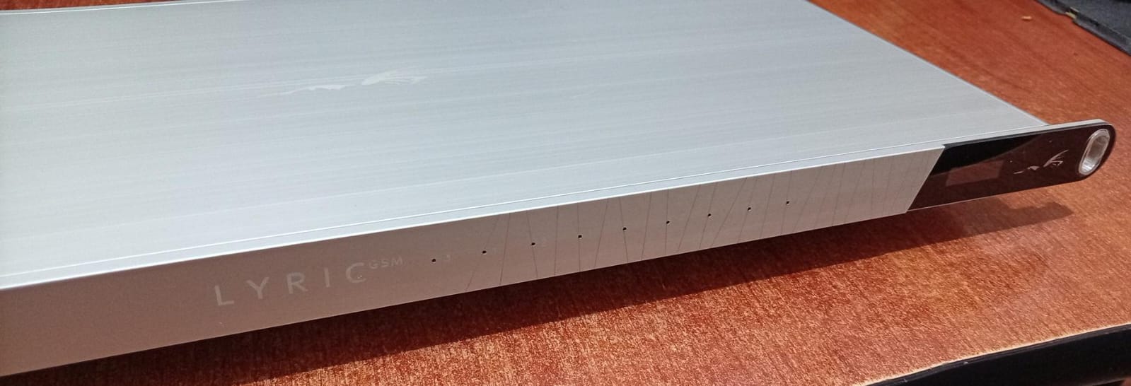 Gateway Lyric GSM Modelo LGSM‑A‑8 8 Canales VoIP/GSM – Seminuevo - Image 3
