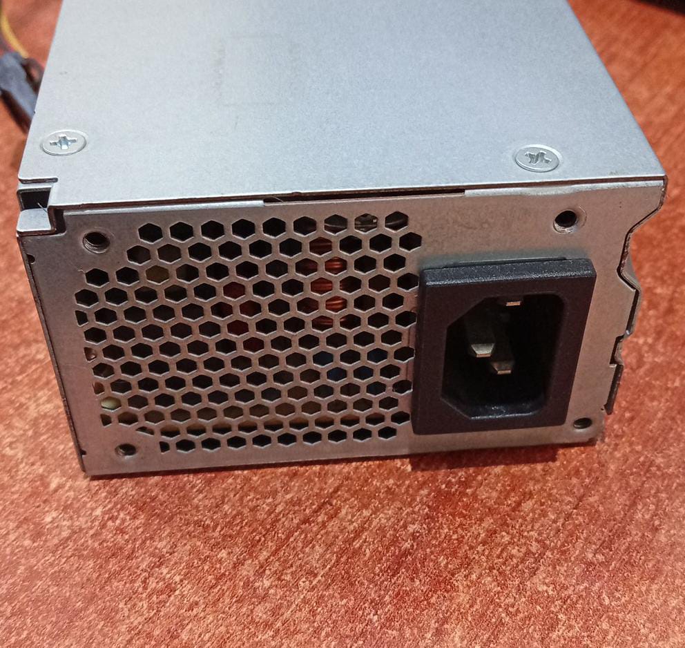 Fuente de poder HP PCE019 180 W 80+ Bronze para HP ProDesk / Slimline – Seminuevo - Image 5