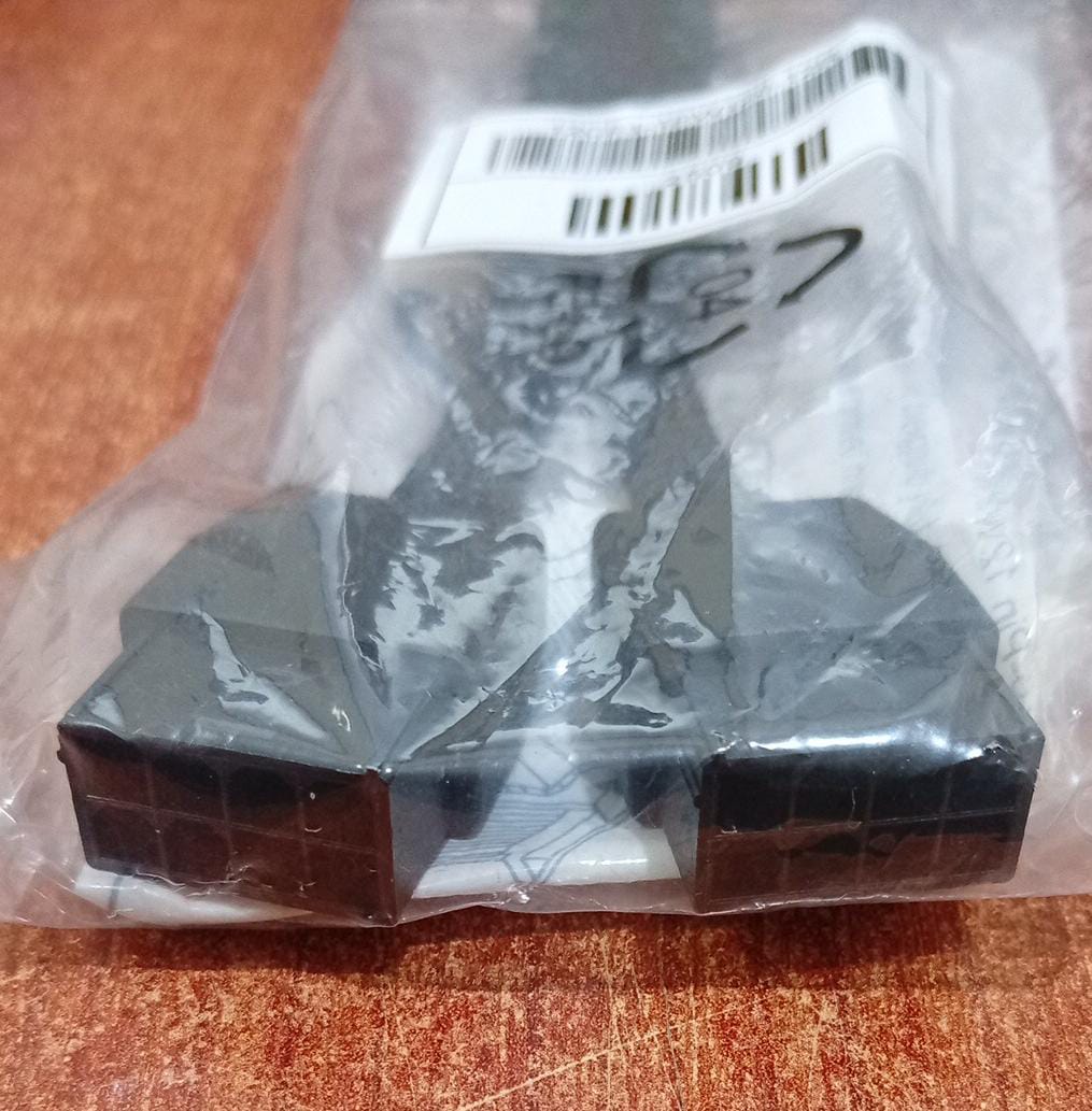 Cable adaptador original NVIDIA 12 pines a 2× 8 pines PCIe GPU (modelo 12CF1-PW28-12R) - Image 3