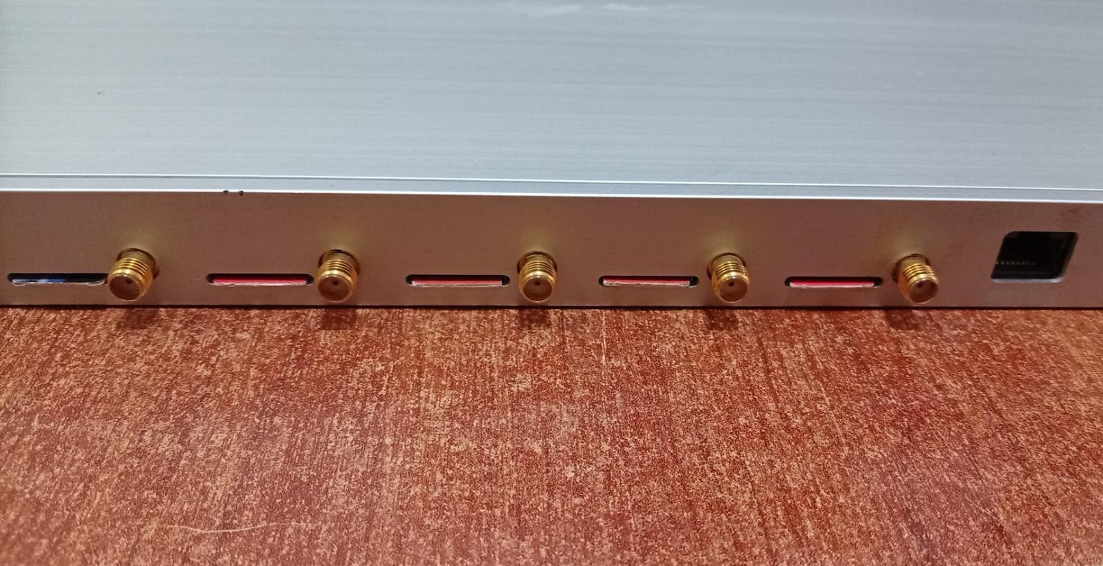 Gateway Lyric GSM Modelo LGSM‑A‑8 8 Canales VoIP/GSM – Seminuevo - Image 5