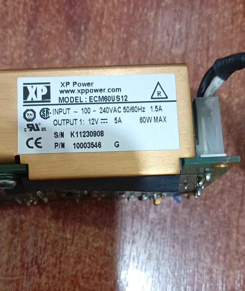 Fuente de alimentación AC‑DC XP Power ECM60US12 12V 5A (60 W) – usado - Image 4