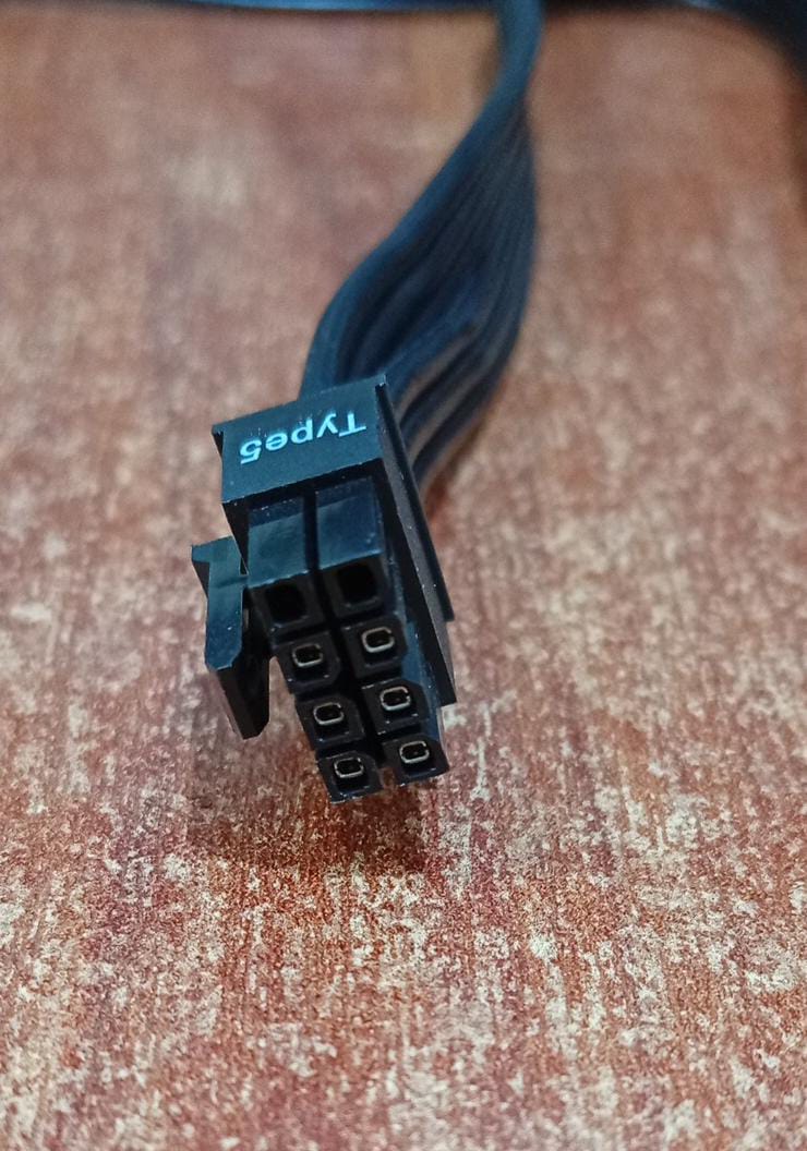 Cable de alimentación PCI‑Express 8 pines a 6 + 2 pines Corsair – Nuevo, para tarjeta gráfica - Image 3