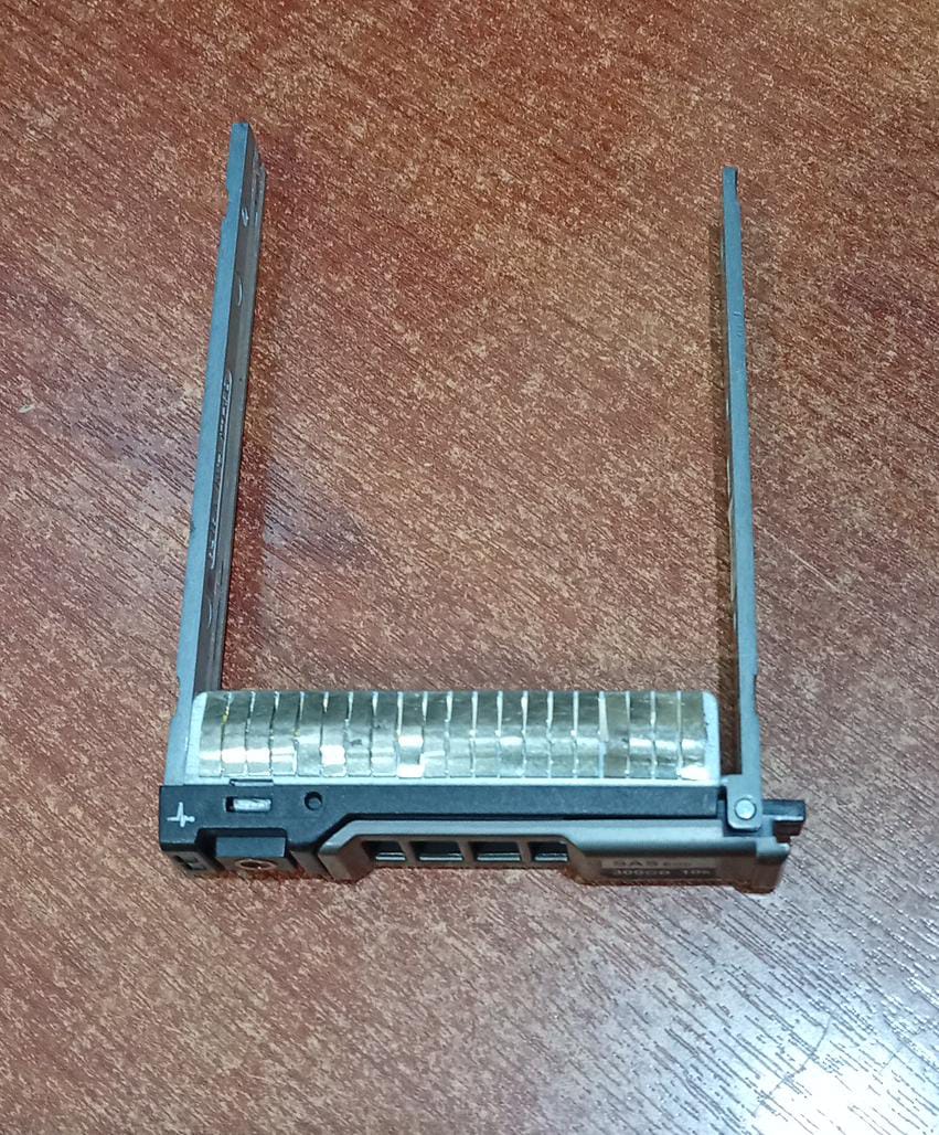 Bandeja / Caddy HDD 2.5″ SAS / SATA Dell DP/N 0NRX7Y (71070‑35P‑2510‑A00) para servidores PowerEdge - Image 4