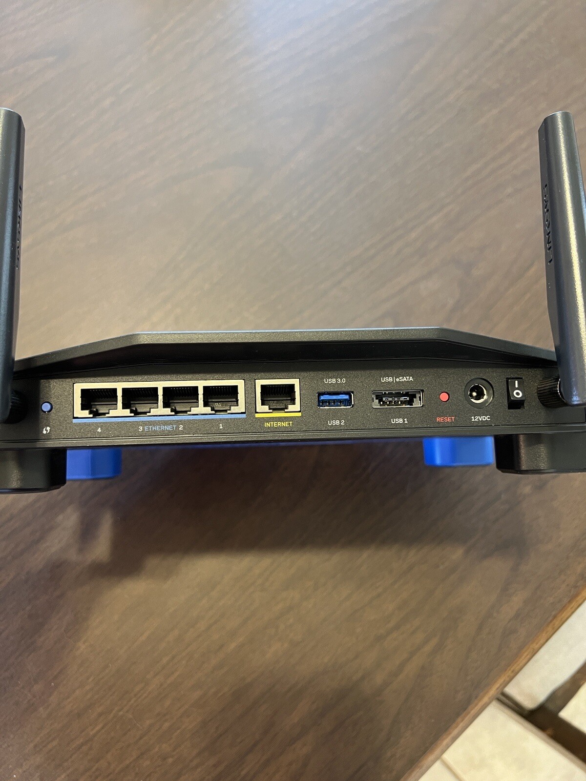 Router Wi‑Fi Dual Banda Linksys WRT3200ACM AC3200 – usado - Image 3
