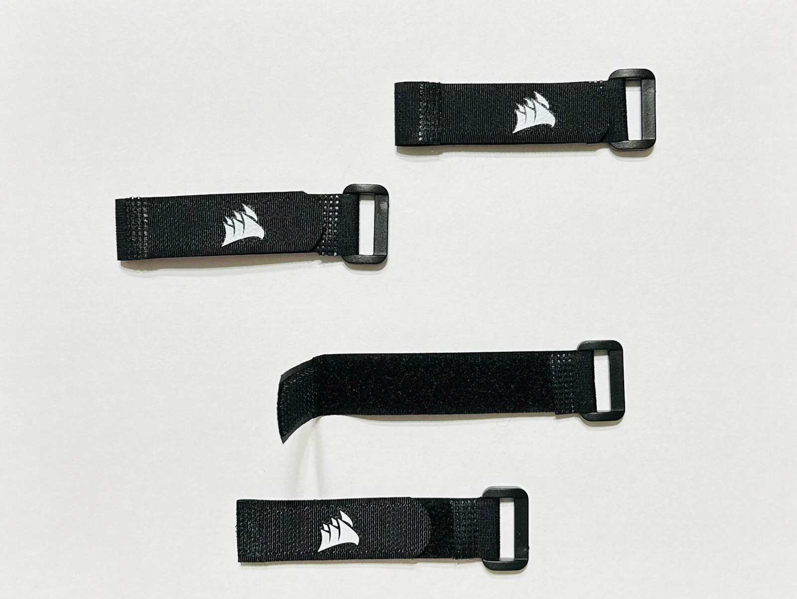 Pack x10 Correas Velcro Corsair Cable Strap para Gestión de Cables PC (Binchas) - Image 4