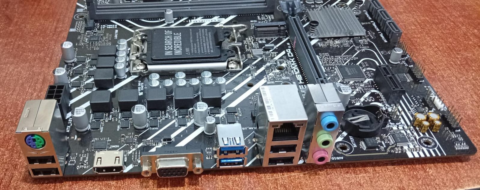 Placa madre ASUS PRIME H610M-K D4 Micro‑ATX LGA1700 DDR4 — seminueva - Image 2