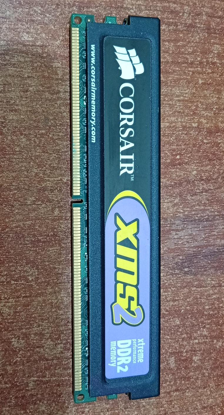 Memoria RAM Corsair CM2X1024-6400 1 GB DDR2‑800 MHz XMS2 (seminueva) - Image 2