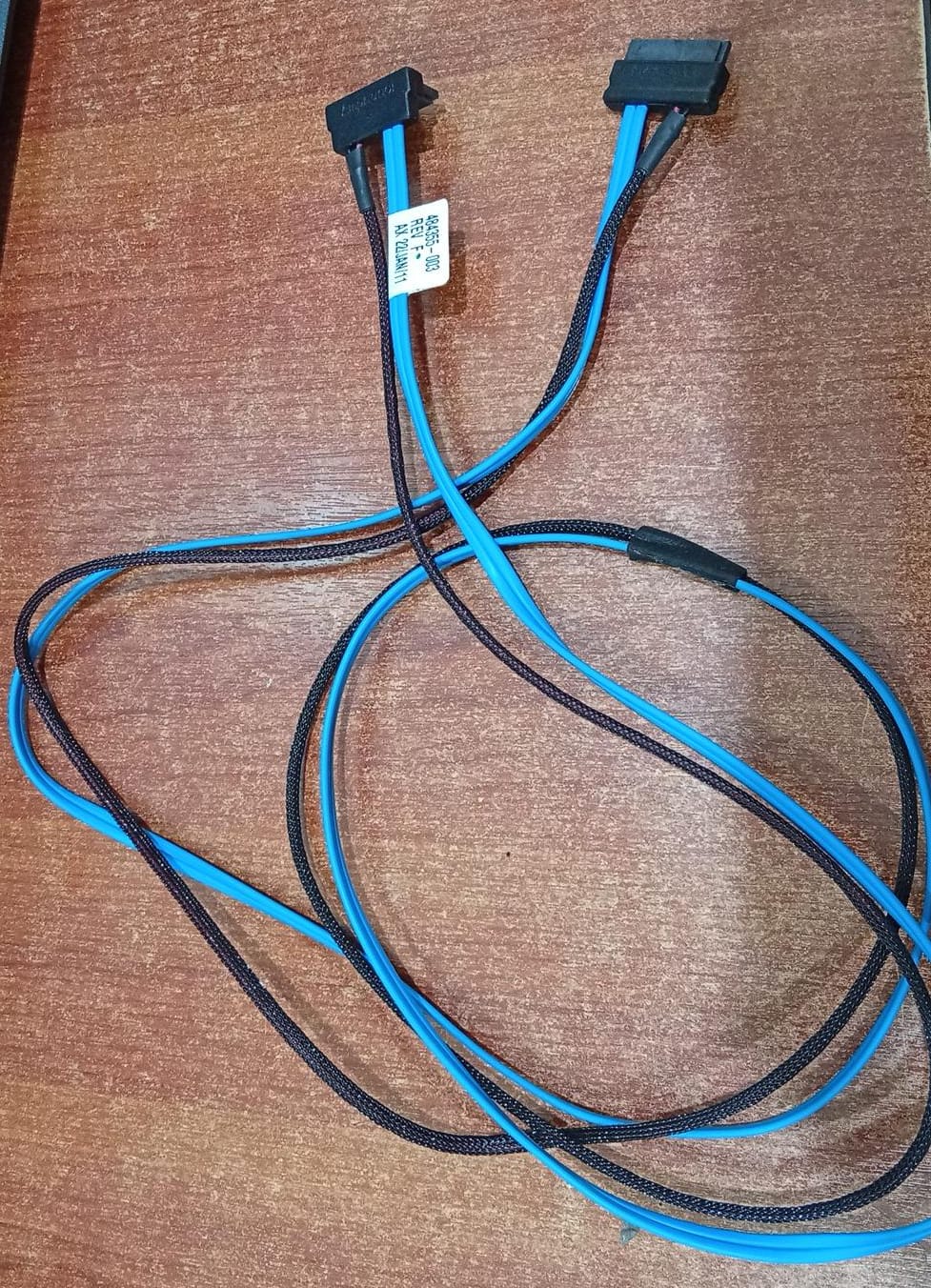 Cable Amphenol 484355-003 SATA Optical Power – seminuevo - Image 2