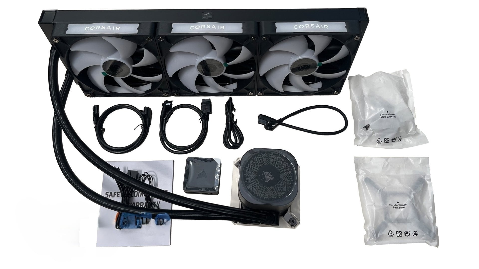 Corsair iCUE LINK TITAN 420 RX RGB – Kit 3 Ventiladores – Refrigeración Líquida CPU 420 mm - Image 2