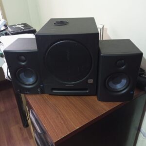 SISTEMA MONITOREO 2.1 PRESONUS ERIS E4.5 (PAR) + SUBWOOFER 8" Eris Sub 8BT
