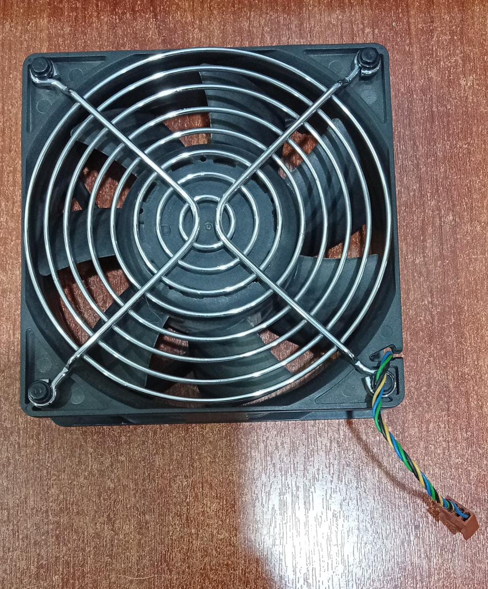 Ventilador Delta Electronics AFC1212DE 120×38 mm 12V 1.60A PWM – Usado - Image 3