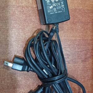 Adaptador de Corriente DVE 19V 2.21A | Modelo DSA-0421S-20 | Seminuevo